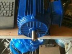 重慶周先生采購(gòu)變頻電機(jī)